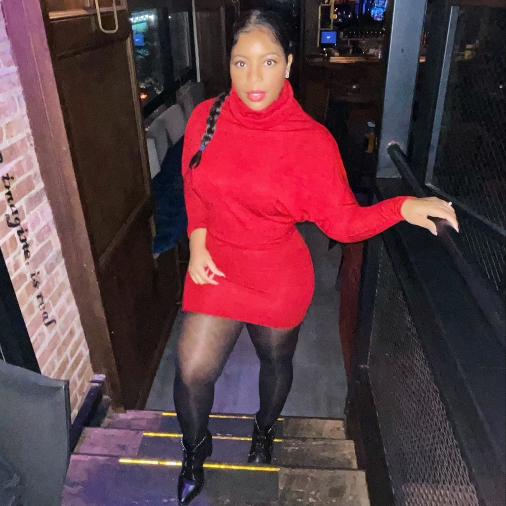 FashionNova turtle neck minidress, Sz M. Features bat sleeves, very stretchy.